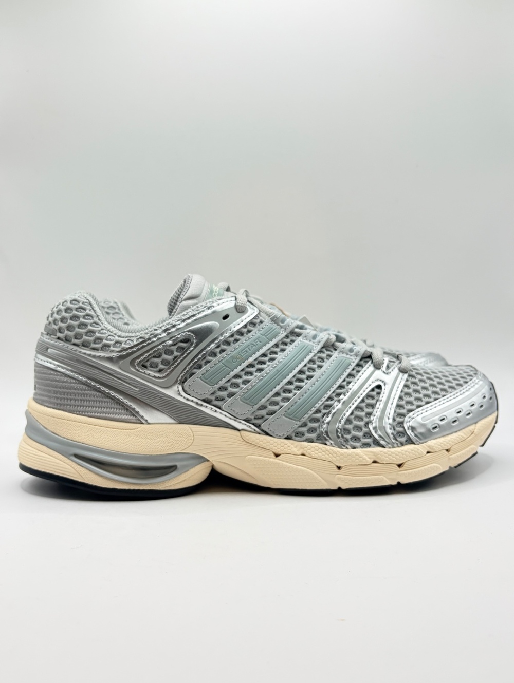 Adidas Adistar Control 5 women’s sneakers in Grey White Sand 10 Womens